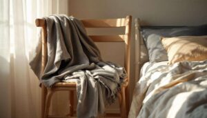 Wer Kleidung auf einem Stuhl stapelt, weist meistens diese Charaktereigenschaft auf